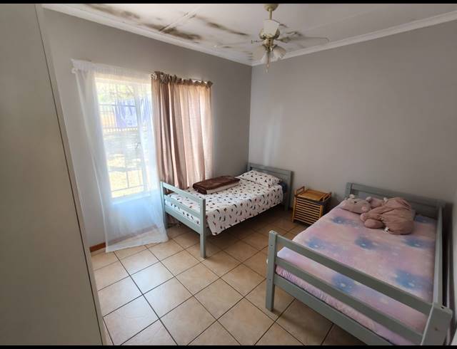 4 BEDROOM TOWNHOUSE FOR SALE IN CASHAN